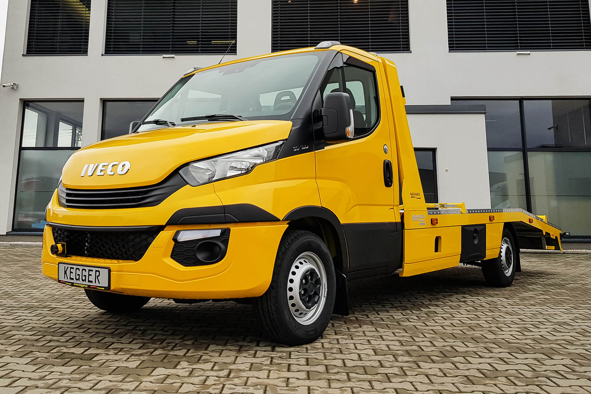 Iveco Daily Low Race Basis
